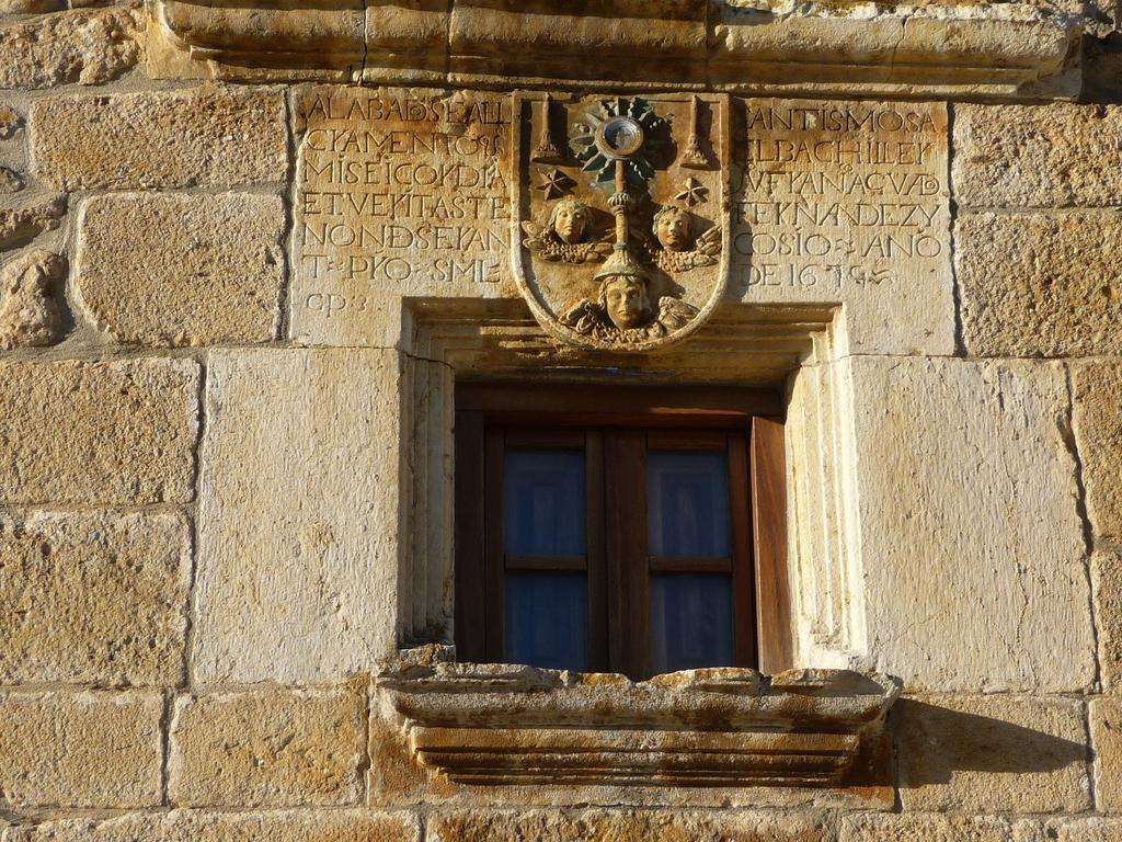 Hostal El Resbalon Cervera De Pisuerga Eksteriør billede