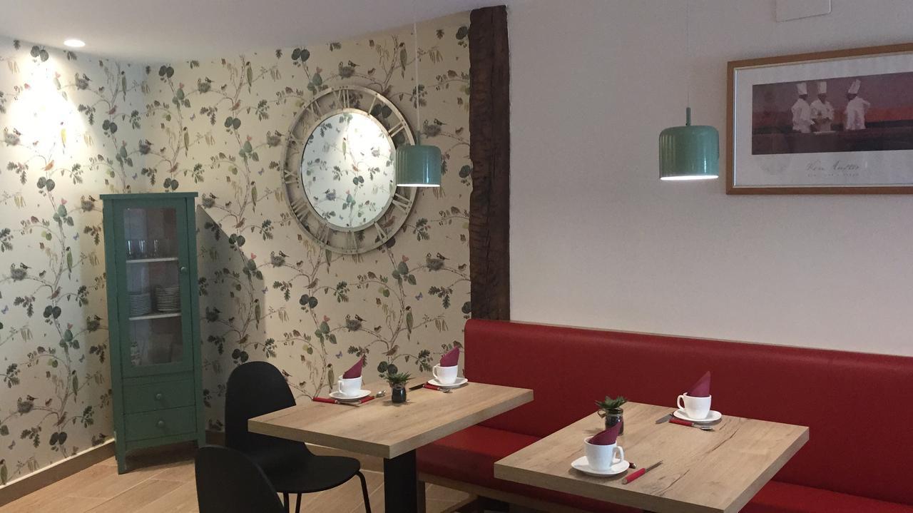 Hostal El Resbalon Cervera De Pisuerga Eksteriør billede