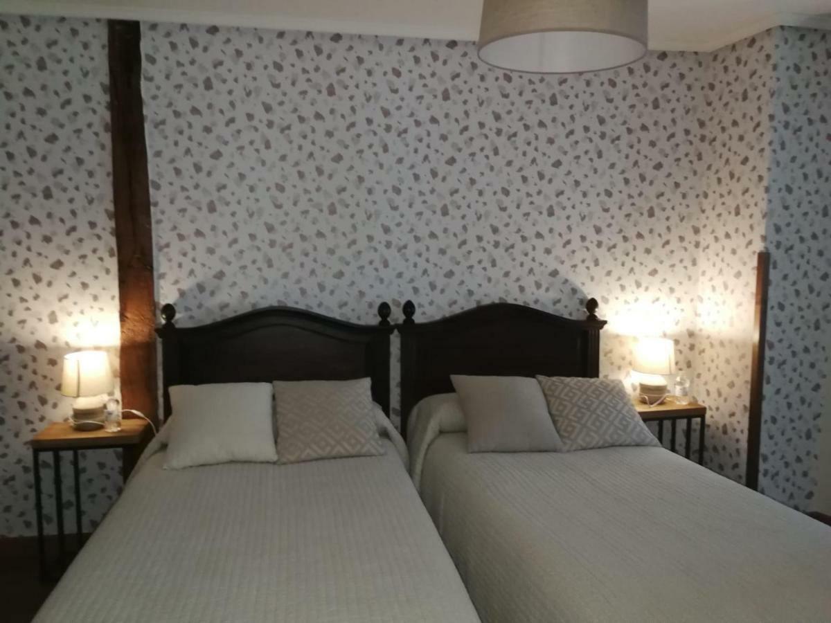 Hostal El Resbalon Cervera De Pisuerga Eksteriør billede